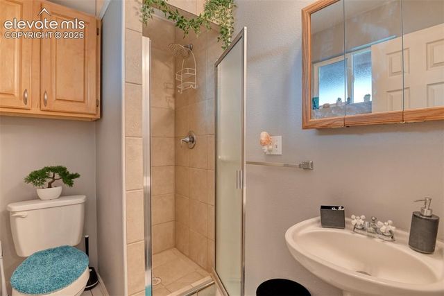 934 Potter Drive, Colorado Springs, CO 80909