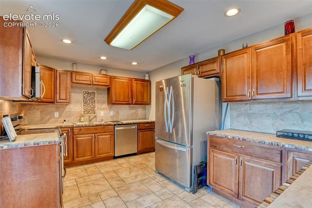 934 Potter Drive, Colorado Springs, CO 80909