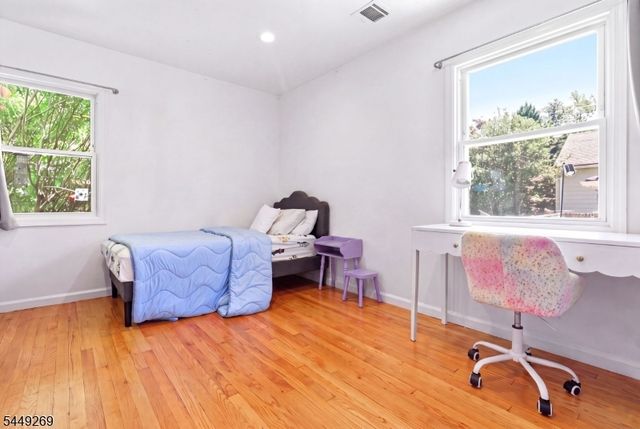 200 Mccosh Rd, Clifton City, NJ 07043