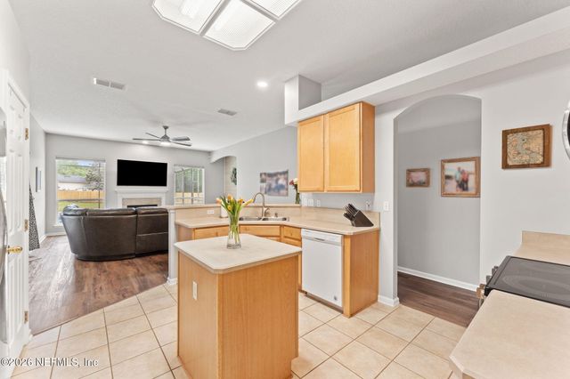 728 AUSTIN Place, Jacksonville, FL 32259