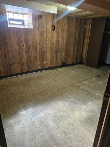 9117 S WALLACE Street, Chicago, IL 60620