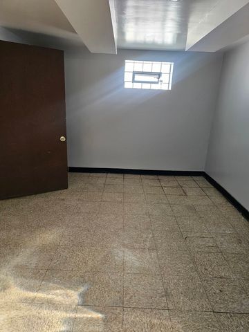 9117 S WALLACE Street, Chicago, IL 60620