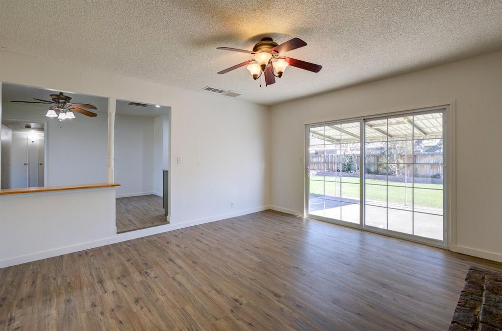 Image 17 of property listing at 4722 N Callisch Street, Fresno, CA 93726