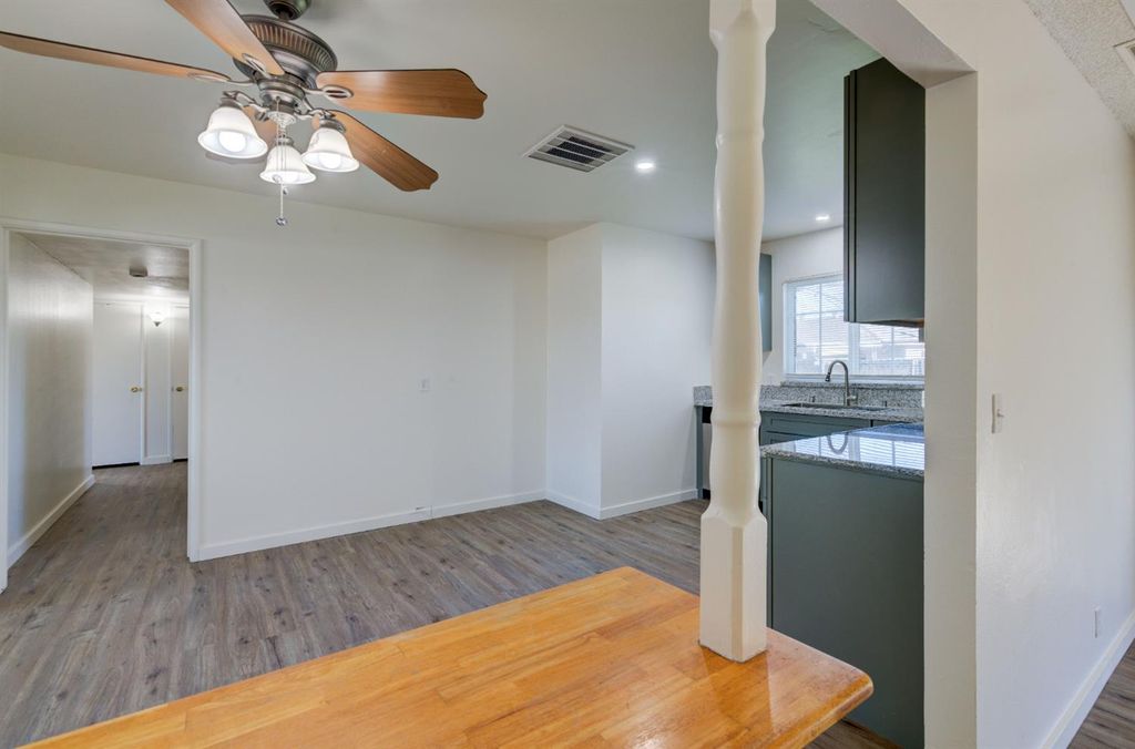 Image 19 of property listing at 4722 N Callisch Street, Fresno, CA 93726