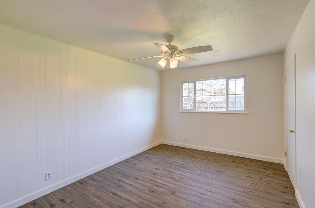 Image 22 of property listing at 4722 N Callisch Street, Fresno, CA 93726