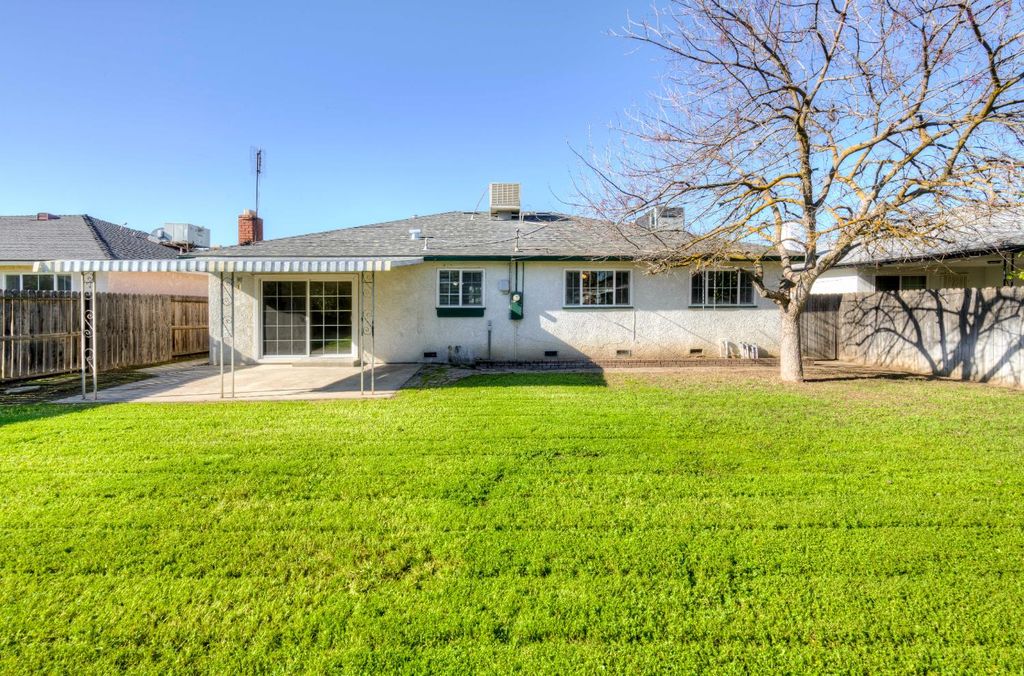 Image 31 of property listing at 4722 N Callisch Street, Fresno, CA 93726
