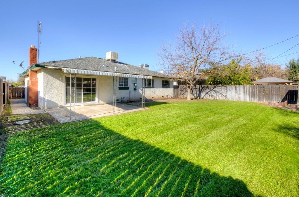 Image 32 of property listing at 4722 N Callisch Street, Fresno, CA 93726