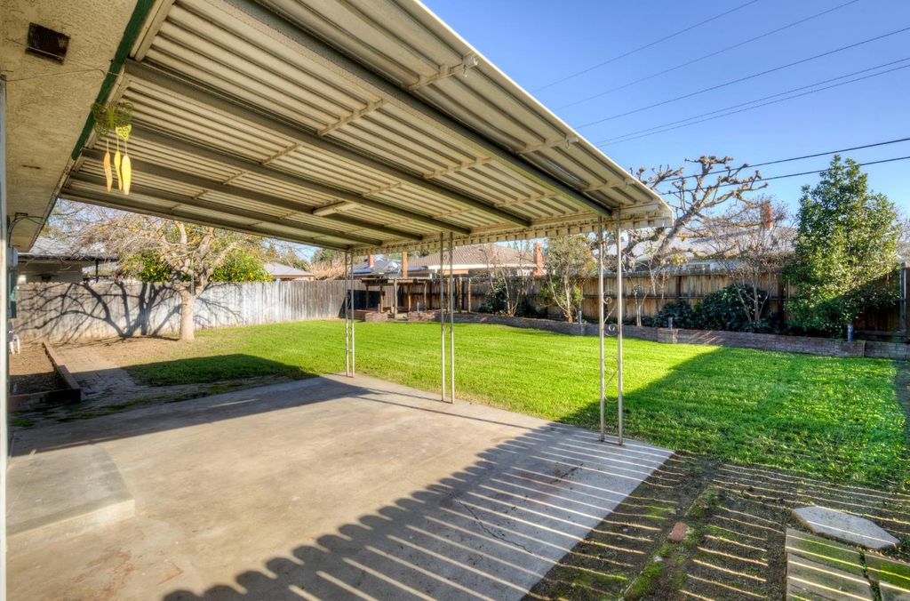 Image 37 of property listing at 4722 N Callisch Street, Fresno, CA 93726