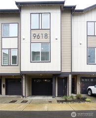 9618 19th Avenue SE #C, Everett, WA 98208