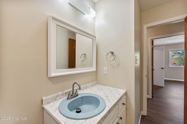 2400 Old Aberdeen Road, Rockingham, NC 28379