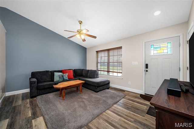 906 Warrior Ridge, Warrenton, MO 63383