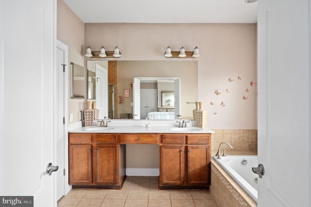 5 SAGEWOOD COURT, Fredericksburg, VA 22406