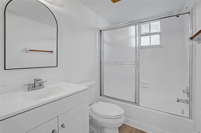 1560 SE Royal Green Cir S 103, Port St Lucie, FL 34952