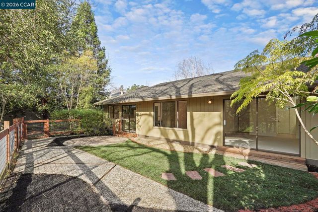 3124 Shire Lane, Walnut Creek, CA 94598