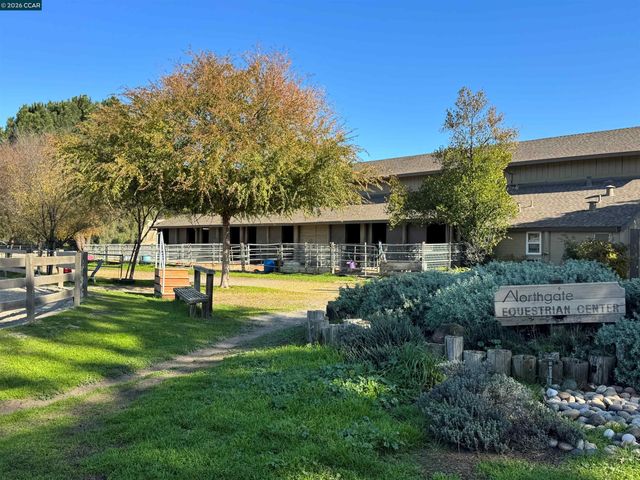 3124 Shire Lane, Walnut Creek, CA 94598