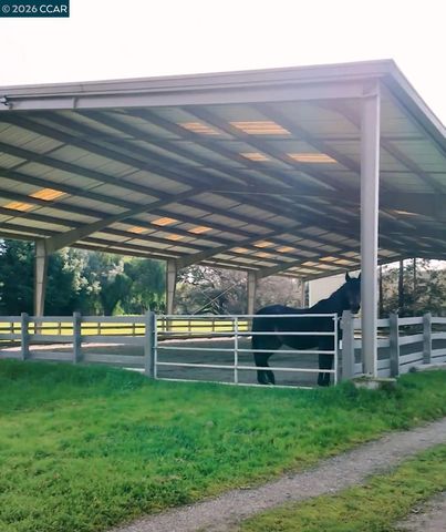 3124 Shire Lane, Walnut Creek, CA 94598