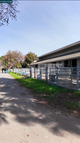 3124 Shire Lane, Walnut Creek, CA 94598