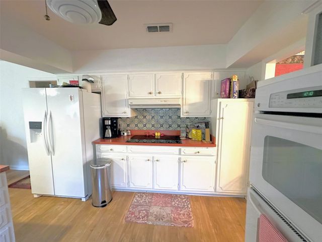 1601 Yarborough Drive, Sherman, TX 75092