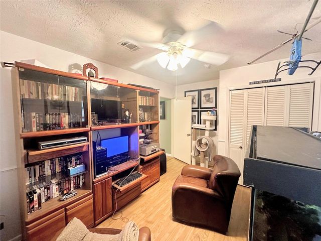 1601 Yarborough Drive, Sherman, TX 75092