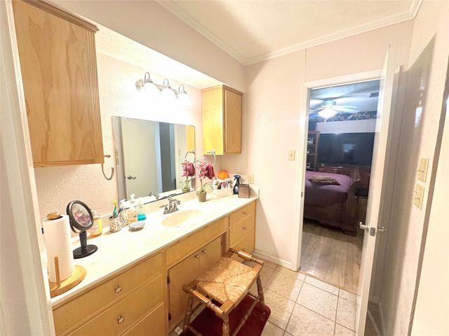 1601 Yarborough Drive, Sherman, TX 75092