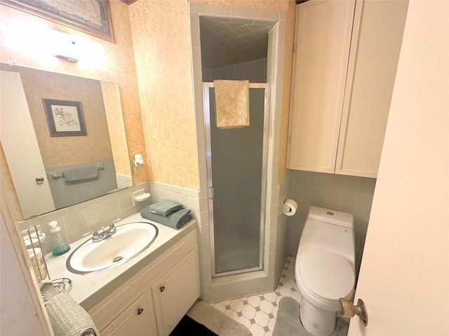 1601 Yarborough Drive, Sherman, TX 75092