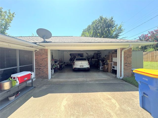 1601 Yarborough Drive, Sherman, TX 75092