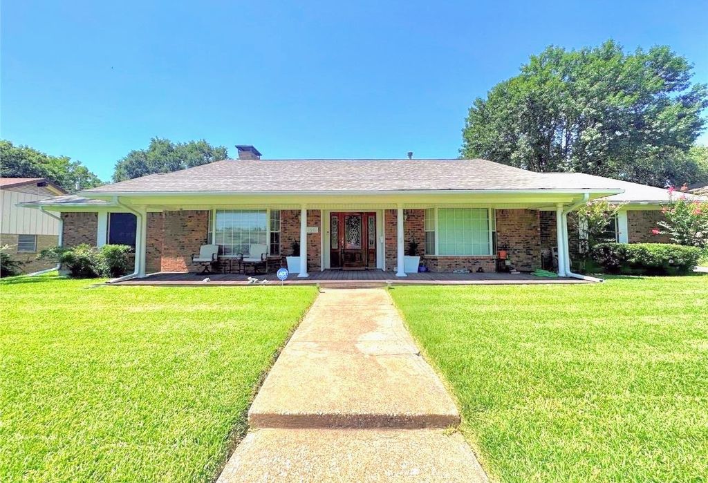 1601 Yarborough Drive, Sherman, TX 75092
