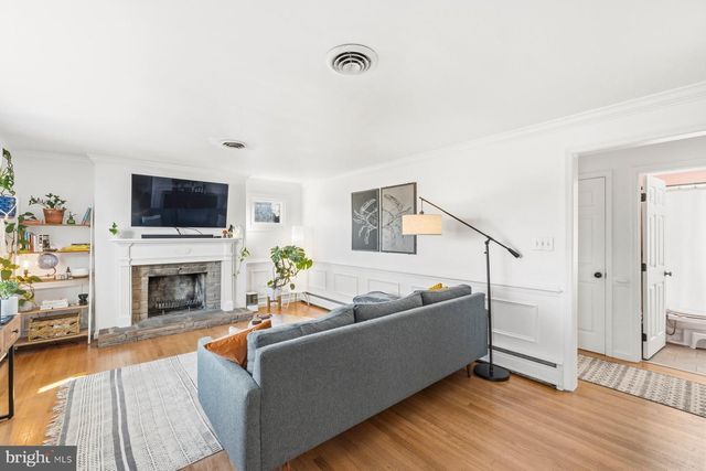 9424 GAS HOUSE PIKE, Frederick, MD 21701