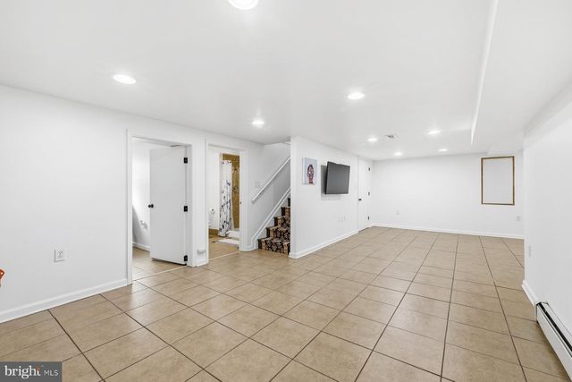 9424 GAS HOUSE PIKE, Frederick, MD 21701