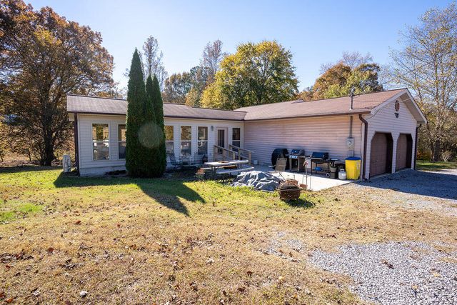 722 Fuller Road, Trenton, GA 30752