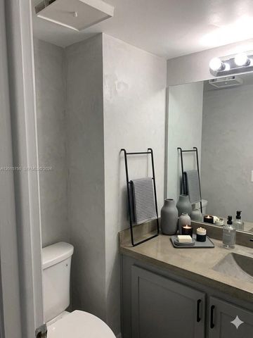 341 Ives Dairy Rd 341-06, Miami, FL 33179