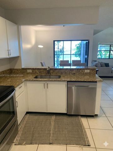 341 Ives Dairy Rd 341-06, Miami, FL 33179