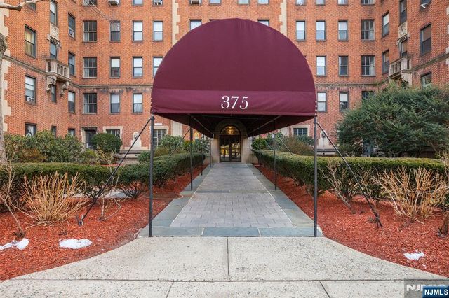 363-377 Mount Prospect 2AW, Newark, NJ 07104