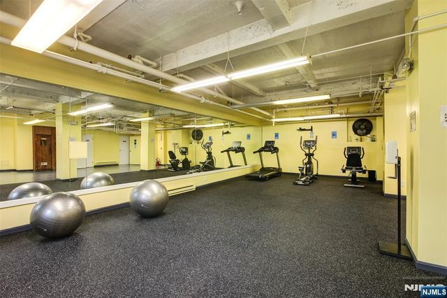 363-377 Mount Prospect 2AW, Newark, NJ 07104