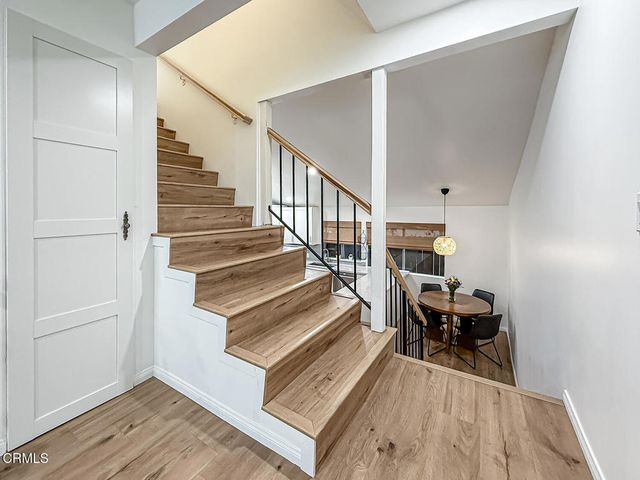 5465 Newcastle Avenue 6, Encino, CA 91316