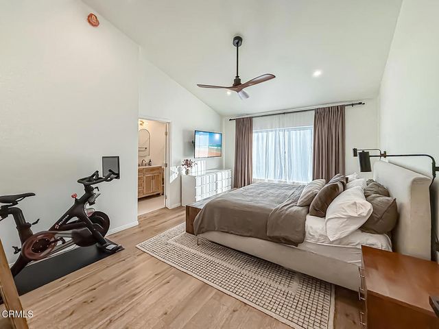 5465 Newcastle Avenue 6, Encino, CA 91316