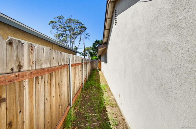 5409 Limerick Ave, San Diego, CA 92117