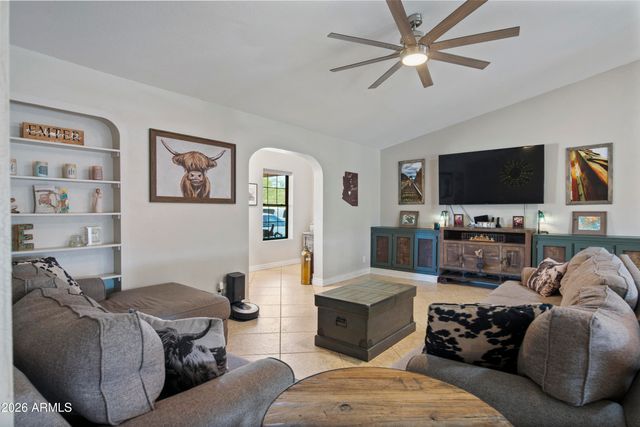 28432 W HIGHWAY 60 --, Morristown, AZ 85342