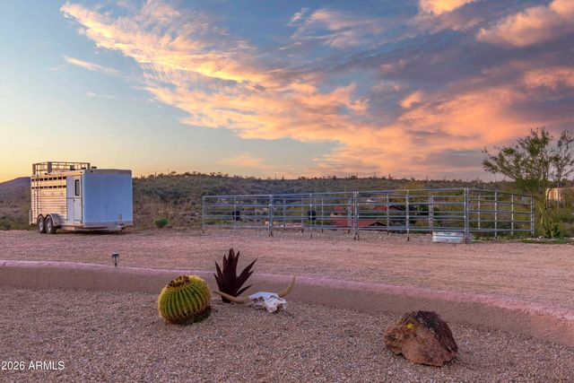 28432 W HIGHWAY 60 --, Morristown, AZ 85342