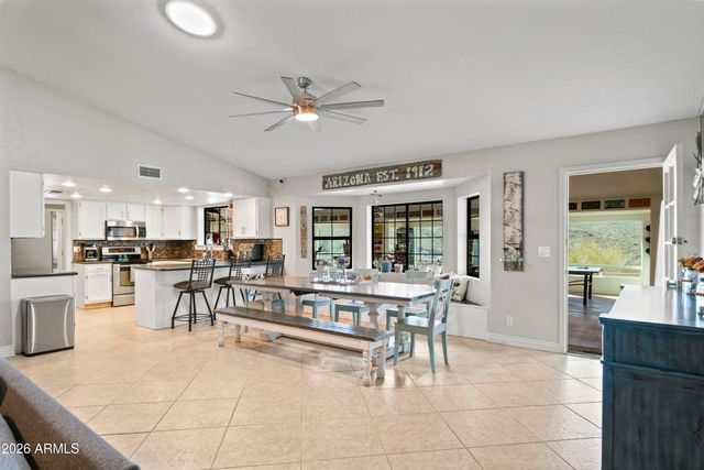 28432 W HIGHWAY 60 --, Morristown, AZ 85342