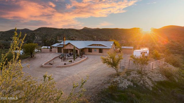 28432 W HIGHWAY 60 --, Morristown, AZ 85342