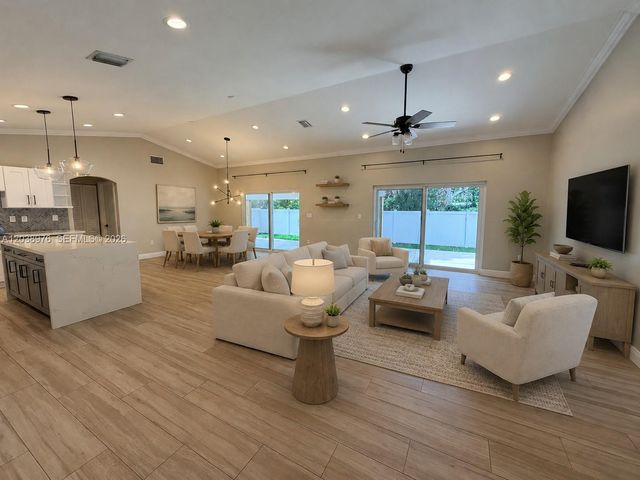 13040 SW 20th St, Miramar, FL 33027