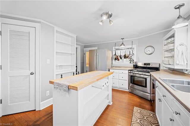 3724 Smitherman Road, East Bend, NC 27018