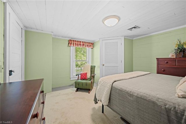 3724 Smitherman Road, East Bend, NC 27018