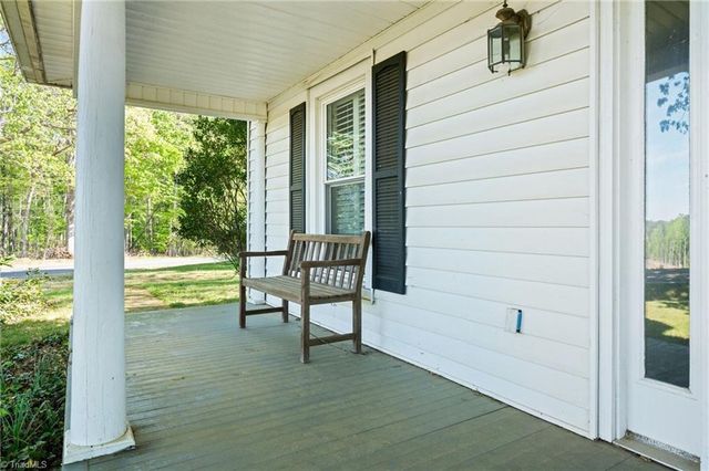 3724 Smitherman Road, East Bend, NC 27018