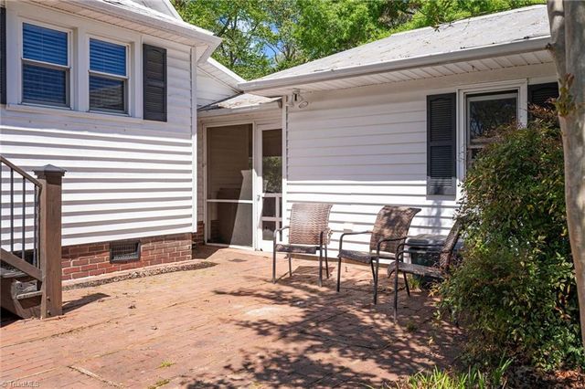 3724 Smitherman Road, East Bend, NC 27018