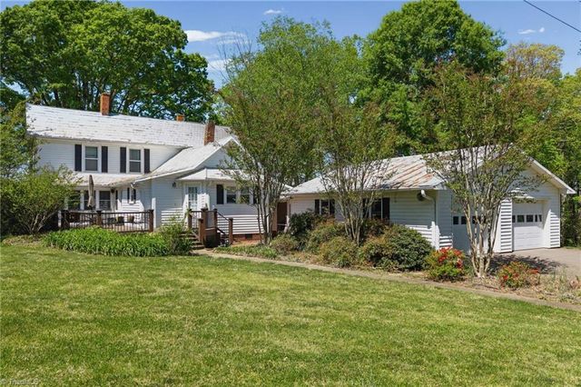 3724 Smitherman Road, East Bend, NC 27018