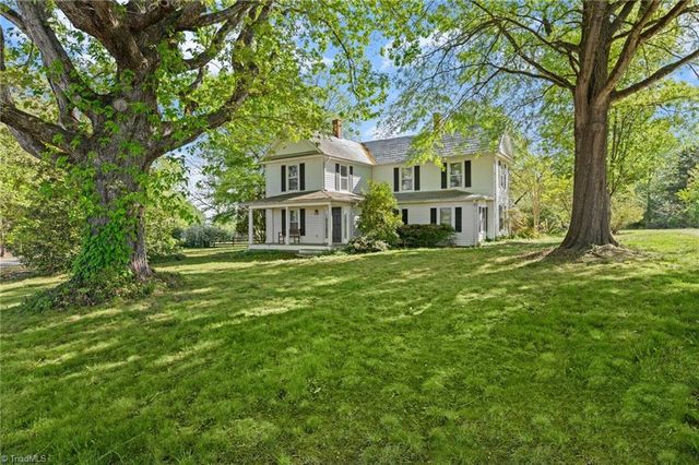 3724 Smitherman Road, East Bend, NC 27018