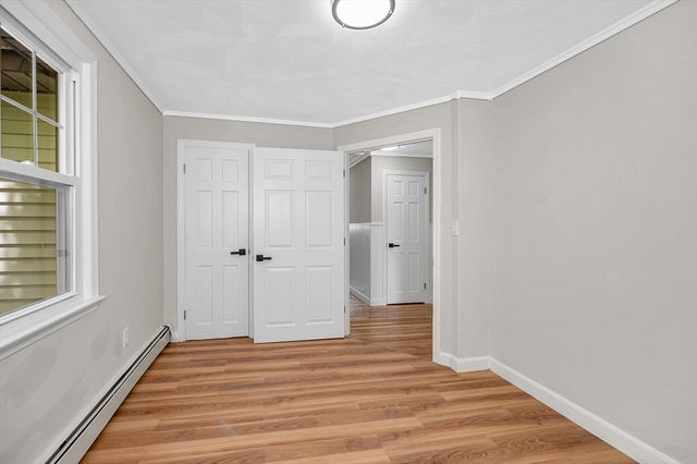 13 Mount Ave, Worcester, MA 01606