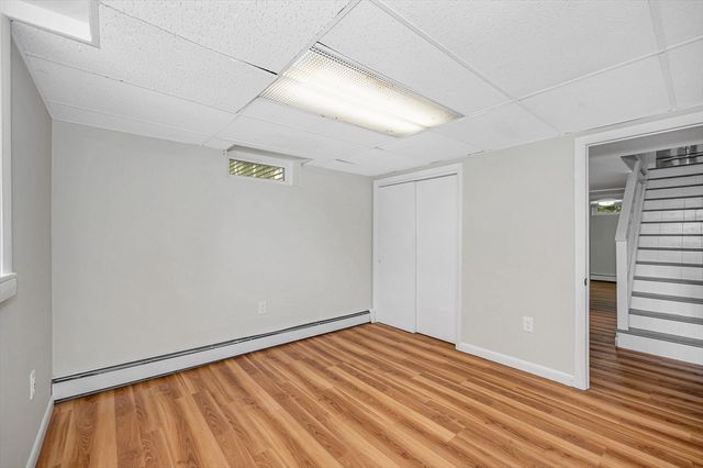 13 Mount Ave, Worcester, MA 01606